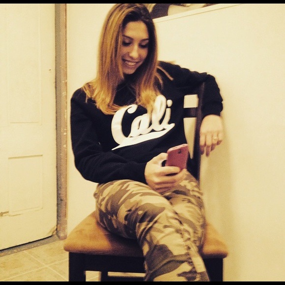 Meet your Posher, Michaela - Picture 2 of 2